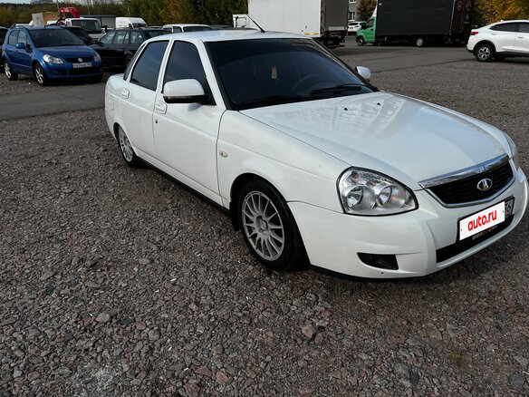 2010 Lada (ВАЗ) Priora I, белый, 400000 рублей