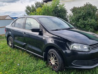 2013 Volkswagen Polo V, чёрный, 560000 рублей, вид 3