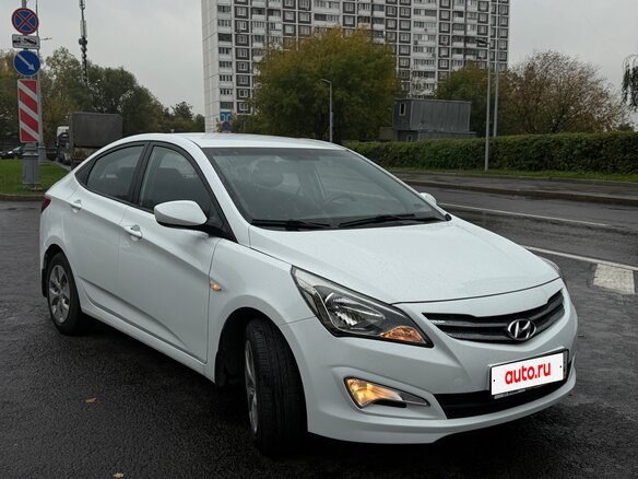 2015 Hyundai Solaris I Рестайлинг, белый, 1100000 рублей - вид 7