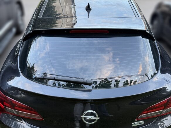 2014 Opel Astra GTC J Рестайлинг, чёрный, 920000 рублей - вид 4