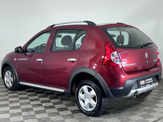 2013 Renault Sandero Stepway I, красный, 797000 рублей, вид 5