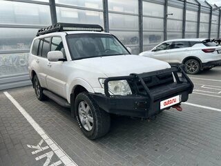2011 Mitsubishi Pajero IV Рестайлинг 1, белый, 1500000 рублей, вид 2