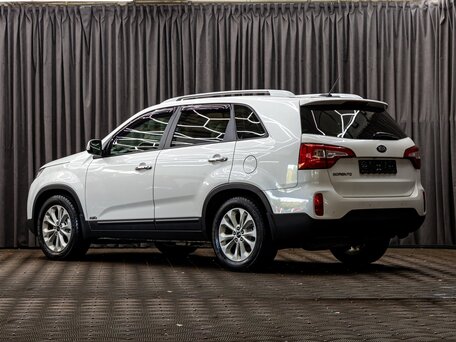 2018 Kia Sorento II Рестайлинг, белый, 2195000 рублей, вид 4