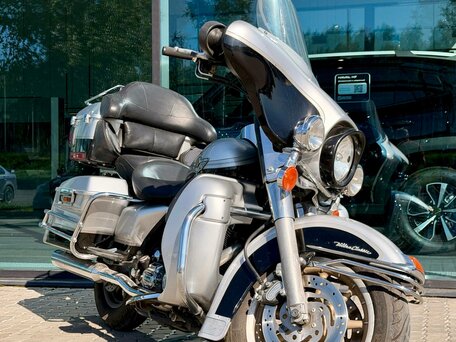2003 Harley-Davidson Electra Glide, серебристый, 690000 рублей, вид 2
