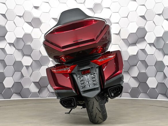 2025 Honda GL 1800 Gold Wing, красный, 3649000 рублей - вид 5