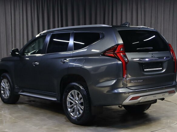 2021 Mitsubishi Pajero Sport III Рестайлинг, серый, 2999000 рублей - вид 3