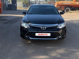 2015 Toyota Camry VII (XV50) Рестайлинг, чёрный, 1930000 рублей, вид 2