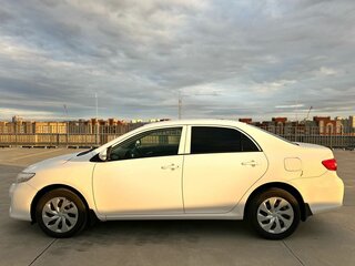 2013 Toyota Corolla X (E140, E150) Рестайлинг, белый, 980000 рублей, вид 2