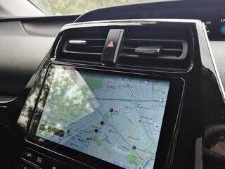 2016 Toyota Prius IV (XW50), красный, 1700000 рублей, вид 1
