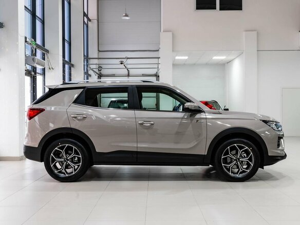 2025 KGM Korando, бежевый, 4005000 рублей - вид 3