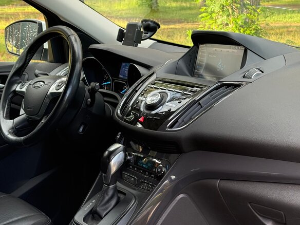 2014 Ford Kuga II, белый, 1220000 рублей - вид 3