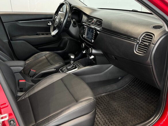 2019 Kia Rio IV, красный, 1710000 рублей - вид 9