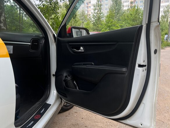 2018 Kia Rio IV, белый - вид 9