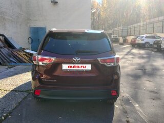 2014 Toyota Highlander III (XU50), красный, 3500000 рублей, вид 3
