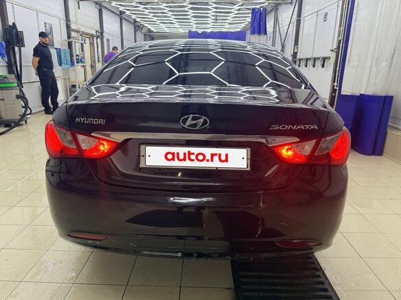 2011 Hyundai Sonata VI (YF), чёрный, 800000 рублей - вид 3