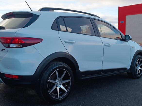 2019 Kia Rio X-Line IV, белый, 1300000 рублей - вид 7