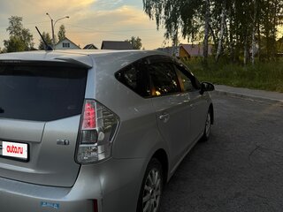 2012 Toyota Prius Alpha I (ZVW40/41), серый, 925000 рублей, вид 3