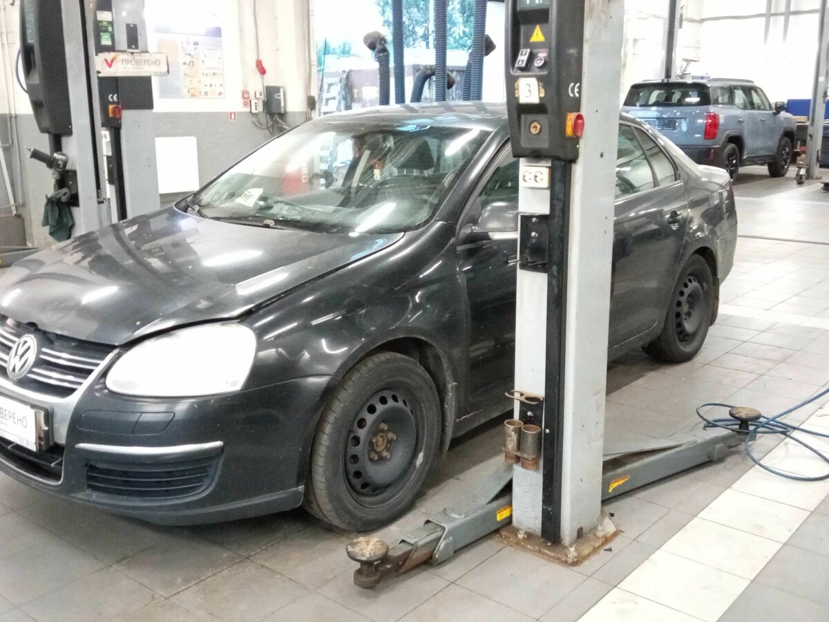Открыть фотографии: Volkswagen Jetta V