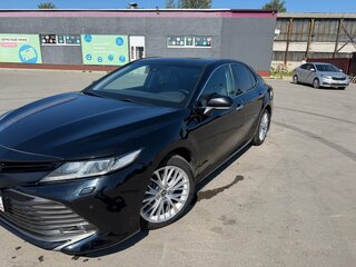 2018 Toyota Camry VIII (XV70), чёрный, 2550000 рублей, вид 2