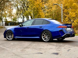 2024 BMW M5 VII (G90), синий, 20700000 рублей, вид 3