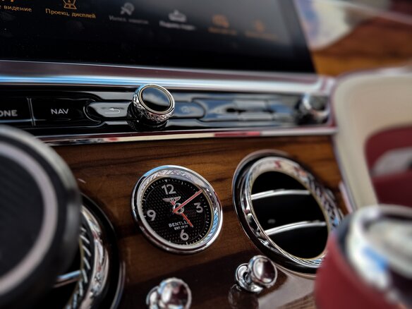 2020 Bentley Continental GT III, красный, 15600000 рублей - вид 20