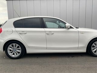 2011 BMW 1 серии 116i I (E81/E82/E87/E88) Рестайлинг, белый, 880000 рублей, вид 4