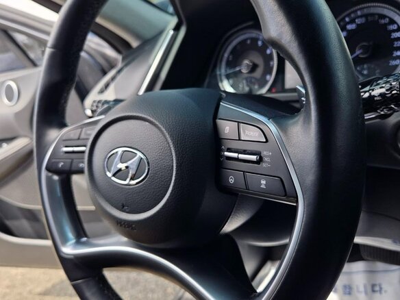 2022 Hyundai Sonata VIII (DN8), серый, 2100000 рублей - вид 19