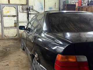 1991 BMW 3 серии 318i III (E36), чёрный, 299999 рублей, вид 3