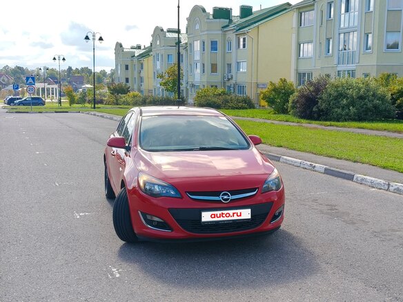 2012 Opel Astra J Рестайлинг, красный, 840000 рублей