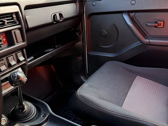 2015 Lada (ВАЗ) 2121 (4x4) Urban I Рестайлинг, белый, 480000 рублей - вид 14