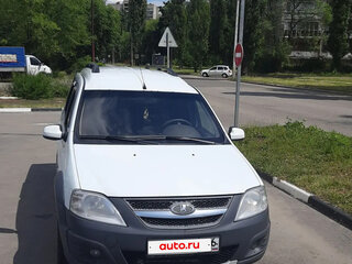 2018 Lada (ВАЗ) Largus Cross I, белый, 700000 рублей, вид 2