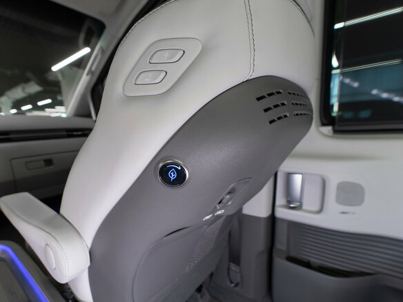 2024 Hyundai Staria I, чёрный, 7970000 рублей - вид 18