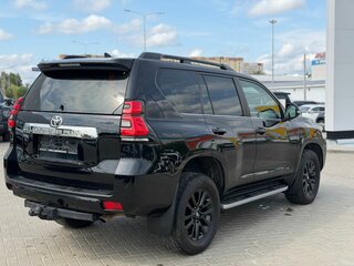 2018 Toyota Land Cruiser Prado 150 Series Рестайлинг 2, чёрный, 3950000 рублей, вид 4