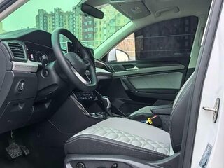 2023 Volkswagen Tayron I Рестайлинг, белый, 2920000 рублей, вид 4