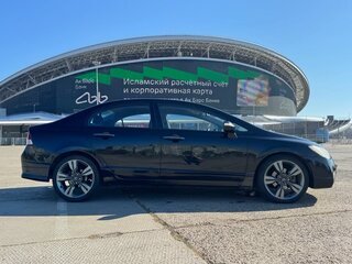 2007 Honda Civic VIII, чёрный, 650000 рублей, вид 4