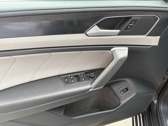 2023 Volkswagen Tayron I Рестайлинг, чёрный, 2600000 рублей - вид 9