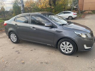 2012 Kia Rio 4-speed III, серый, 800000 рублей, вид 3