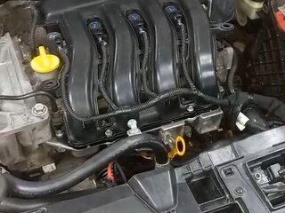 2011 Renault Fluence I, серебристый, 600000 рублей, вид 3