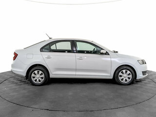 2018 Skoda Rapid I Рестайлинг, белый, 1100000 рублей, вид 4