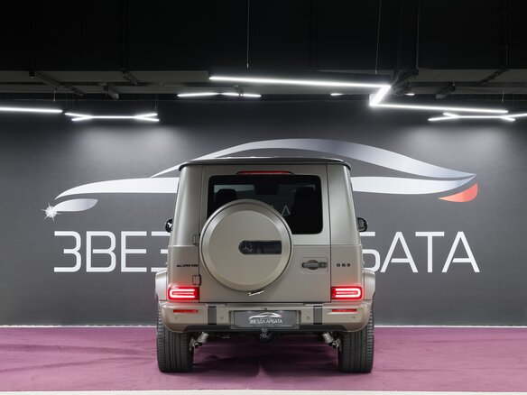 2024 Mercedes-Benz G-Класс AMG 63 AMG II (W465) Рестайлинг, золотистый, 27300000 рублей - вид 3