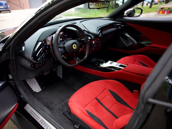 2026 Ferrari 12Cilindri, чёрный, 59900000 рублей - вид 13