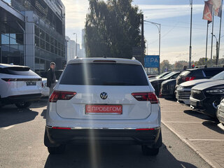 2021 Volkswagen Tiguan II Рестайлинг, белый, 2449000 рублей, вид 5