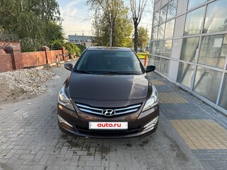 2015 Hyundai Solaris I Рестайлинг, коричневый, 800000 рублей, вид 2