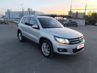 2012 Volkswagen Tiguan I Рестайлинг, серебристый, 1250000 рублей, вид 3