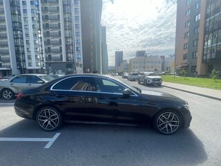 2020 Mercedes-Benz E-Класс 200 V (W213, S213, C238), чёрный, 2300000 рублей, вид 2