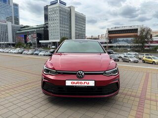 2021 Volkswagen Golf VIII, красный, 2399000 рублей, вид 3