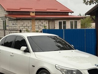 2004 BMW 5 серии 520i V (E60/E61), белый, 1050000 рублей, вид 2