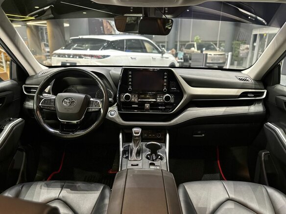 2021 Toyota Highlander IV (XU70), серый - вид 16