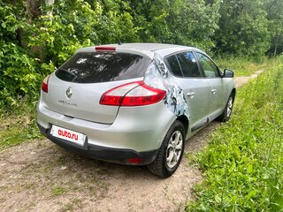 2014 Renault Megane III Рестайлинг, серый, 500000 рублей, вид 5