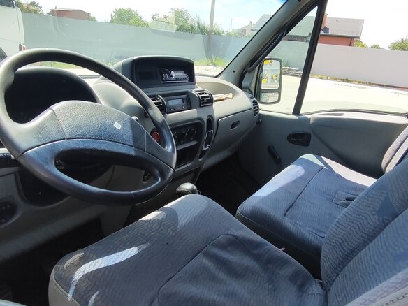 2003 Renault Mascott, серый, 910000 рублей - вид 9